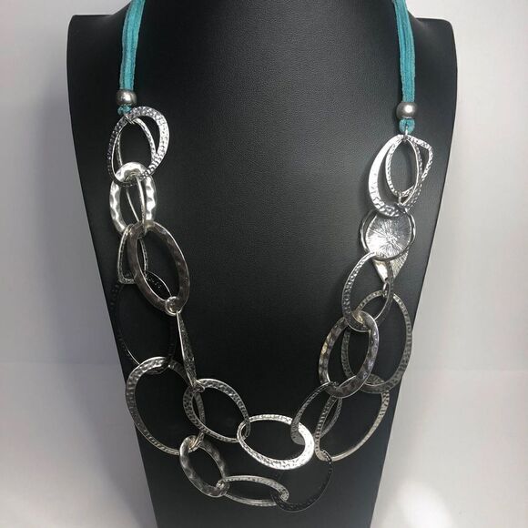 283 Laura Ashley hammered oval link layered leather statement necklace 24-26" - Picture 1 of 2